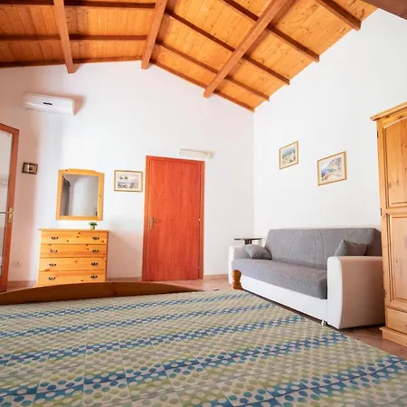 Is Cuccus Bed & Breakfast Masainas Exterior photo