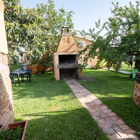 Is Cuccus Bed & Breakfast Masainas Exterior photo